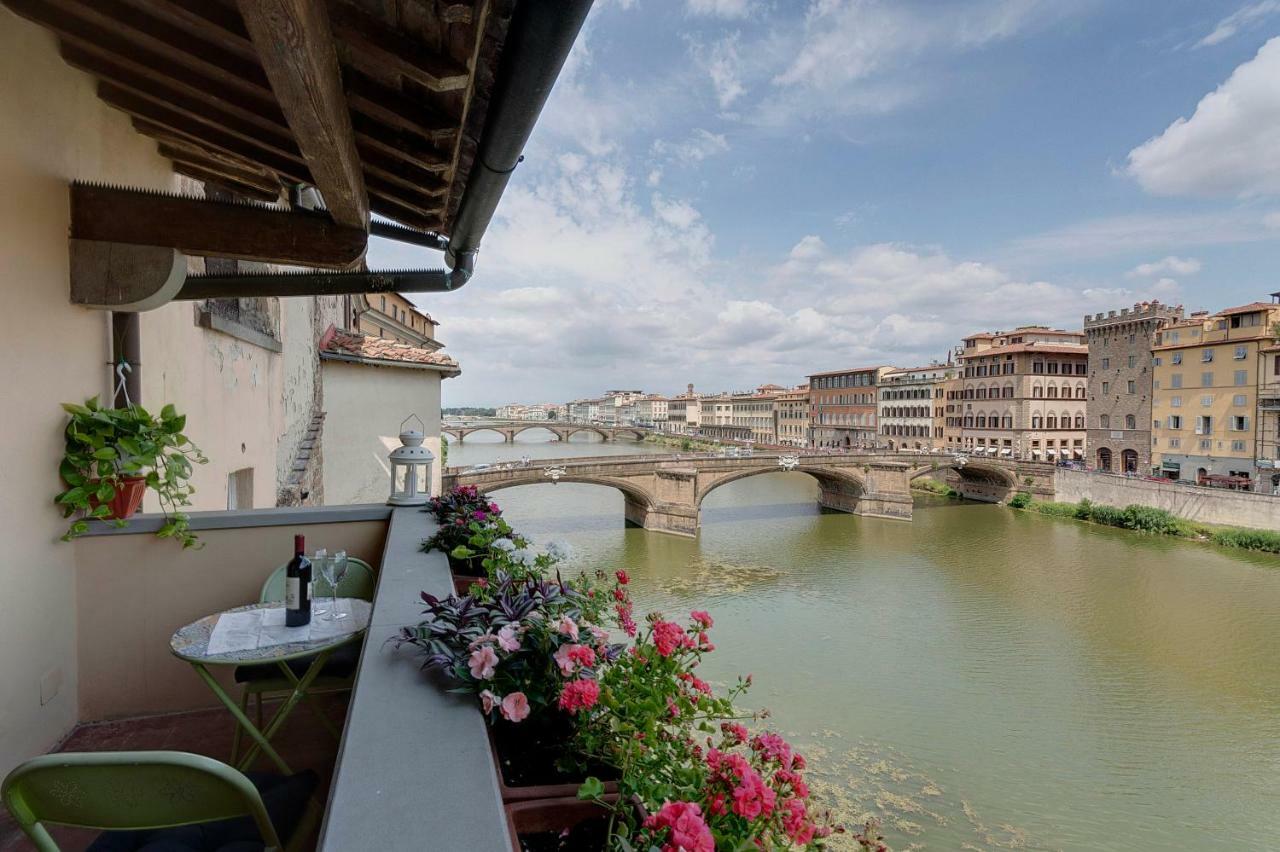 Historical Apartment Spectacular Arno View With Balcony From 12 Th Century. Florença Exterior foto