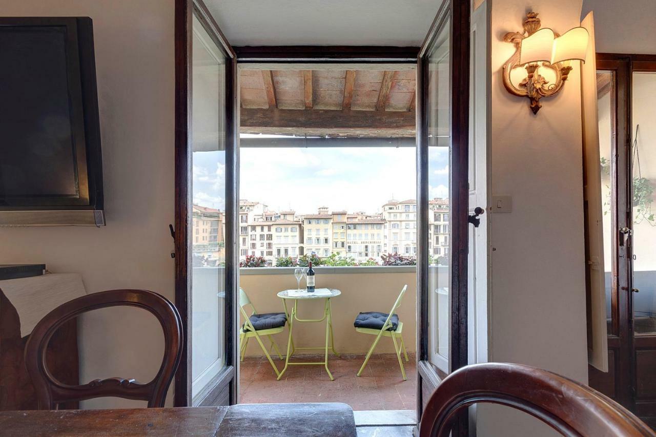 Historical Apartment Spectacular Arno View With Balcony From 12 Th Century. Florença Exterior foto