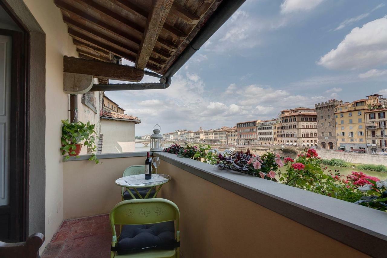 Historical Apartment Spectacular Arno View With Balcony From 12 Th Century. Florença Exterior foto